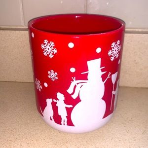 5/$15! Red winter potted vase with white snowman playing decor